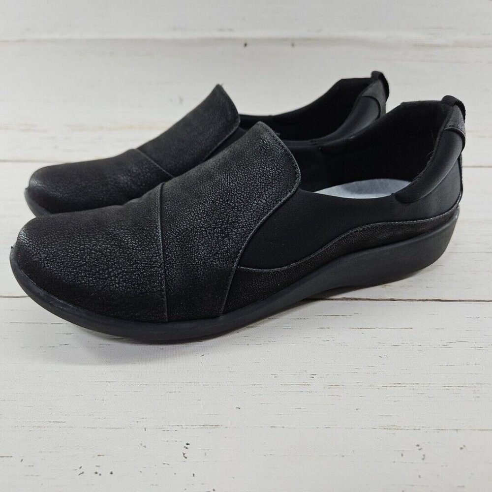 Clarks Cloudsteppers Womens 8.5 M Black Shoes Loafer Slip On Leather Sillian Paz
